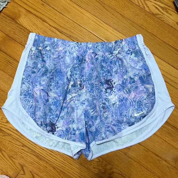 Women’s Nike Athletic Shorts Assortment - Picture 5 of 16